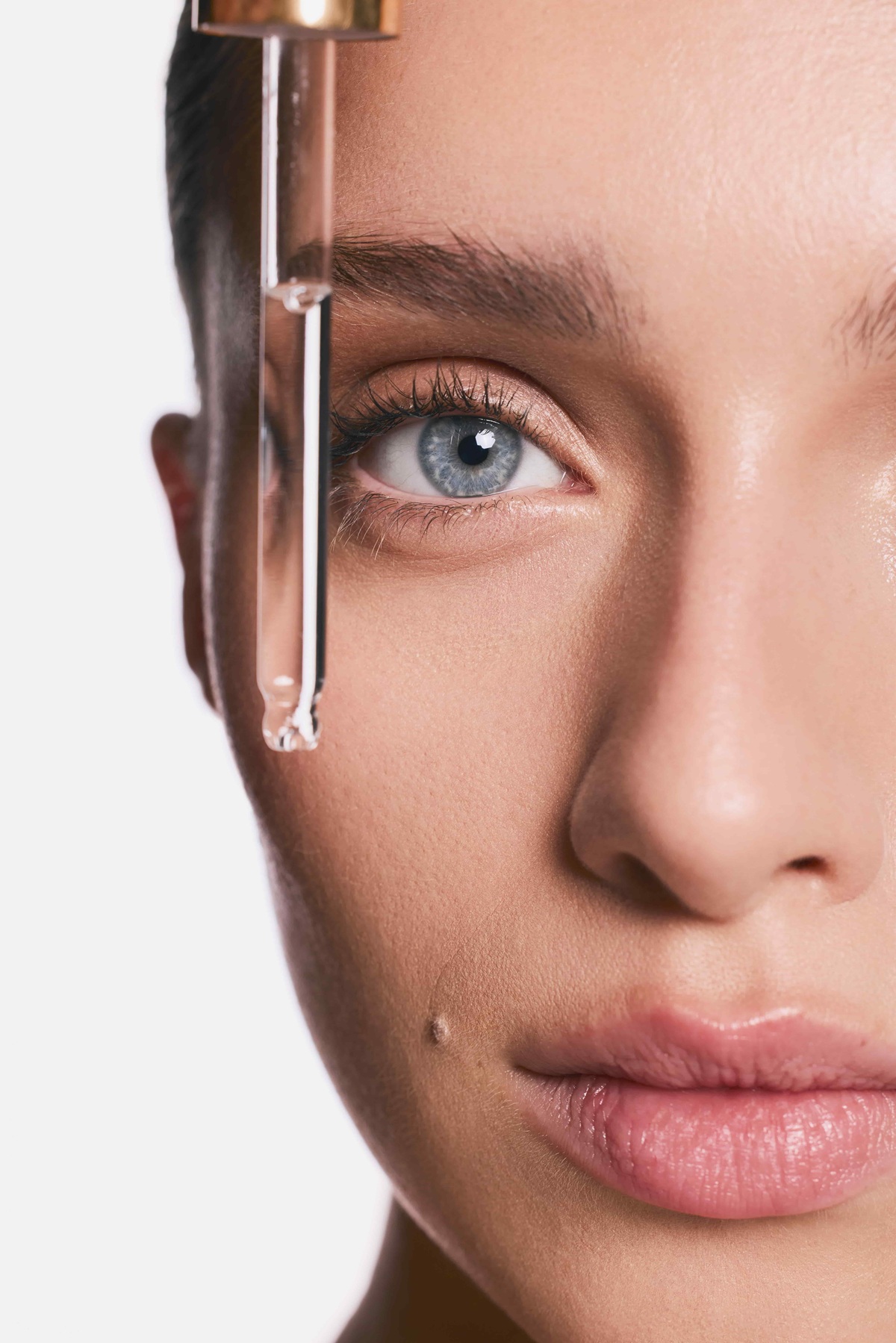 Jak dbać o skórę po opalaniu – jak nawilżyć twarz?